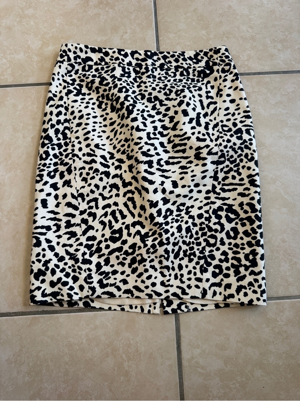 LOFT Black and White Animal Print Pencil Skirt